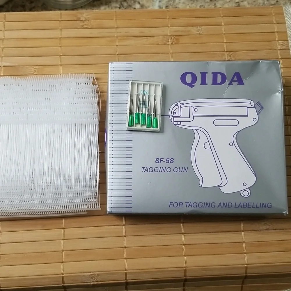 Clothing  Tagging Gun Kit with 5 Needles and 1000 Barbs